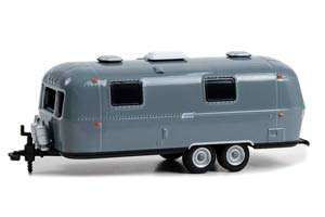 TRAILER КЕМПЕР-ТРЕЙЛЕР AIRSTREAM DOUBLE-AXLE LAND YACHT SAFARI 1971 CUSTOM PAINTED GRAY (ДЛИНА МОДЕЛИ 6-10 СМ)