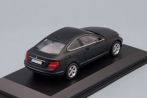 MERCEDES C204 C250 COUPE 2011 NIGHT BLACK MAGNOLIA — фото 2