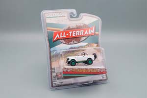 HARVESTER SCOUT 4Х4 LIFTED OFF-ROAD PARTS 1970 WHITE/GOLD (GREENLIGHT!!!) (ДЛИНА МОДЕЛИ 6-10 СМ)