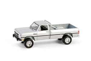 DODGE RAM D250 POWER RAM ПИКАП С ЗАЩИТНОЙ ДУГОЙ В КУЗОВЕ 1992 STERLING SILVER (ДЛИНА МОДЕЛИ 6-10 СМ)