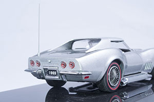 CHEVROLET CORVETTE COUPE 1969 CORTEZ SILVER — фото 9