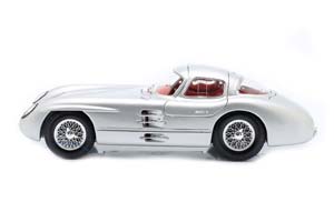 MERCEDES 300 SLR UHLENHAUT COUPE 1955 SILVER / МЕРСЕДЕС СЛР УЛЕНАУТ СЕРЕБРИСТЫЙ — фото 3