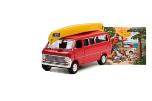 FORD CLUB WAGON WITH CANOE ON ROOF CARE WILL PREVENT 9 OUT OF 10 FOREST FIRES! 1969 (ДЛИНА МОДЕЛИ 6-10 СМ)