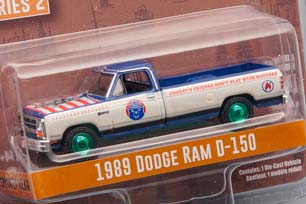 DODGE RAM D-150 "SMOKEY’S FRIENDS DON’T PLAY WITH MATCHES" 1989 BLUE/WHITE (GREENLIGHT!!!) (ДЛИНА МОДЕЛИ 6-10 СМ) — фото 2