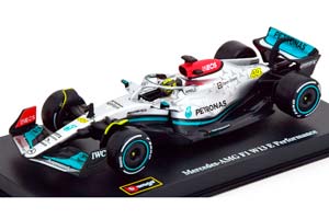 MERCEDES AMG F1 W13 E PERFORMANCE #44 "MERCEDES-AMG PETRONAS F1 TEAM" C ФИГУРКОЙ ПИЛОТА HAMILTON 2022 — фото 5