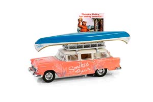 CHEVROLET TWO-TEN TOWNSMAN С КАНОЭ НА КРЫШЕ 
