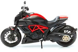 DUCATI DIAVEL CARBON KIT YEAR 2011 BLACK / ДУКАТИ ДИАВЕЛ КАРБОН КИТ — фото 3