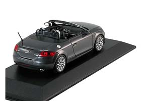 AUDI TT ROADSTER 2006 GREY METALLIC — фото 2