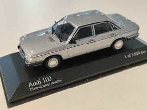 AUDI 100 GL 1979 СЕРЕБРИСТЫЙ (БОКС МОЖЕТ ИМЕТЬ ПОТЕРТОСТИ ИЛИ ТРЕЩИНЫ)