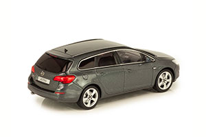 OPEL ASTRA J SPORT TOURER 2010 METALLIC GRAY — фото 2