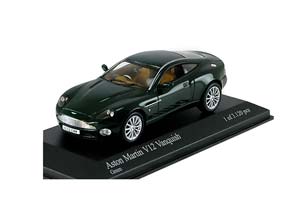 ASTON MARTIN V12 VANQUISH DARK GREEN — фото 1
