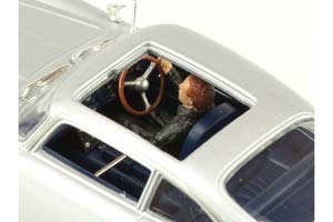 ASTON MARTIN DB5 JAMES BOND GOLDFINGER С ФИГУРКОЙ И ОБОРУДОВАНИЕМ 007 — фото 4