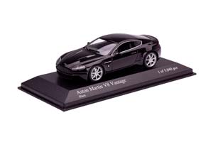 ASTON MARTIN V8 VANTAGE ЧЕРНЫЙ — фото 9