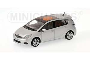 TOYOTA VERSO 2009, SILVER