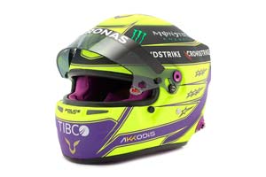 HELMET LEWIS HAMILTON #44 MERCEDES-AMG PETRONAS 2022 / ШЛЕМ ЛЬЮИСА ХЭМИЛЬТОНА 44 (ФОРМУЛА 1 2022 ГОД) РАЗМЕР 17 СМ — фото 6