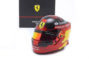 HELMET CARLOS SAINZ JR. #55 SCUDERIA FERRARI FORMULA 1 2023 / ШЛЕМ  КАРЛОСА САЙНЦА ФЕРРАРИ (РАЗМЕРЫ 15 х 11 х 10 см) — фото 5