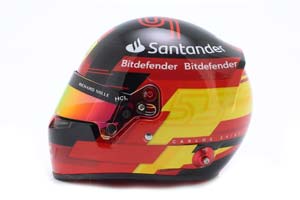 HELMET CARLOS SAINZ JR. #55 SCUDERIA FERRARI FORMULA 1 2023 / ШЛЕМ  КАРЛОСА САЙНЦА ФЕРРАРИ (РАЗМЕРЫ 15 х 11 х 10 см) — фото 2