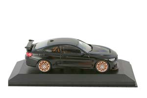 BMW M4 GTS 2016 BLACK METALLIC WITH ORANGE WHEELS — фото 4