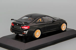 BMW M4 GTS 2016 BLACK METALLIC WITH ORANGE WHEELS — фото 2