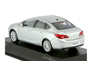 OPEL ASTRA J 4ДВ 2012 SILVER — фото 4