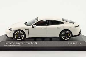 PORSCHE TAYCAN TURBO S 2019 WHITE-METALLIC — фото 4