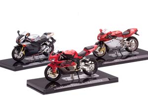 НАБОР ИЗ 3-Х МОТОЦИКЛОВ HONDA FIREBLADE CBR1000RR+MV AGUSTA 750 F4+APRILIA RSV 1000R / ХОНДА ФАЙРЕБЛАДЕ CBR1000RR МВ АГУСТА 750 F4 АПРИЛИА РСВ 1000R