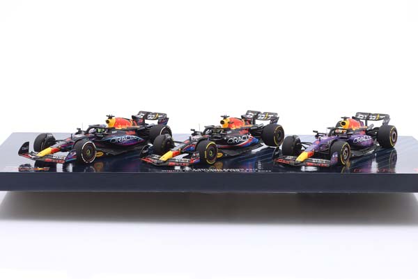 3-CAR SET VERSTAPPEN WINNER MIAMI / НАБОР ИЗ 3 МОДЕЛЕЙ ФЕРСТАППЕН ПОБЕДИТЕЛЬ МАЙАМИ