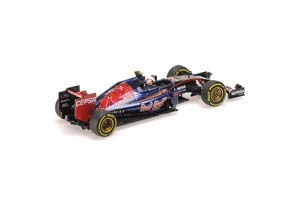TORO ROSSO STR10 DRIVER: VERSTAPPEN 2015 — фото 4