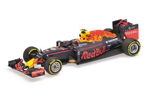 RED BULL RACING TAG-HEUER RB12 DANIIL KVYAT 2016 #26