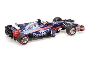 TORO ROSSO SCUDERIA RENAULT STR12 GASLY F1 DEBUT JAPANESE GP 2017 — фото 2