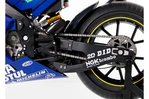 YAMAHA YZR-M1 VALENTINO ROSSI WORLD CHAMPION MOTOGP PHILIP ISLAND 2004 — фото 3