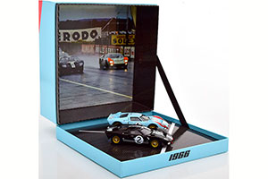 FORD GT40 MK2 SET WINNER AND 2ND 24H LE MANS 1966 MCLAREN/AMON MILES/HULME IN GIFT-BOX MODELCAR-FAHRZEUG DES JAHRES 2020 — фото 2