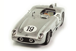 MERCEDES 300 SLR NO 19 24H LE MANS 1955 — фото 9