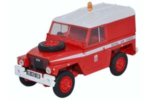LAND ROVER SERIES III 1/2 TON LIGHTWEIGHT HARD TOP RAF SQUADRON RED ARROWS 1972 — фото 1