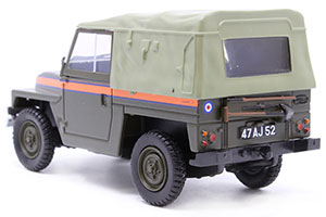 LAND ROVER SERIES III 1/2 TON LIGHTWEIGHT SOFT TOP "RAF POLICE" (ВОЕННАЯ ПОЛИЦИЯ) 1970 — фото 2