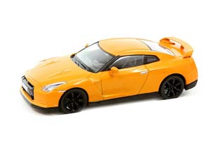 NISSAN GT-R ОРАНЖЕВЫЙ — фото 1