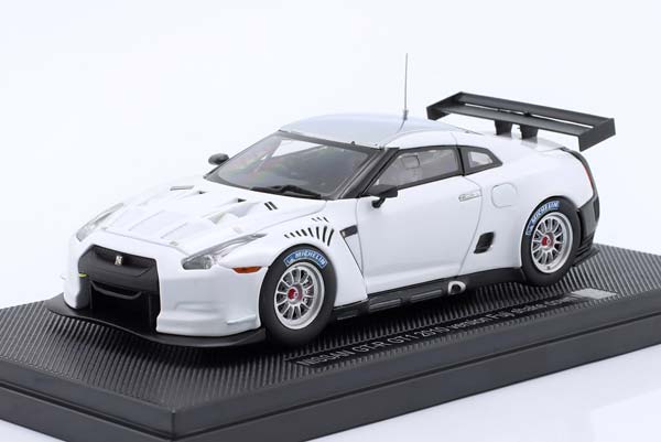 NISSAN R35 GT-R GT1 FUJI SHAKE DOWN 2 2010 PLAIN BODY WHITE / НИССАН R35 ГТ-Р GT1 ФУДЖИ ШАКЕ ДОВН 2 ПЛАЙН БОДЙ БЕЛЫЙ