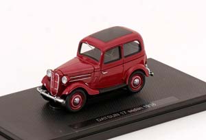 DATSUN 17 SEDAN 1938 RED