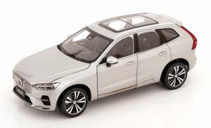 VOLVO XC60 RECHARGE 2022 SILVER
