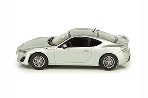 TOYOTA GT86 2012 SILVER — фото 8