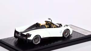 PAGANI HUAYRA ROADSTER 2017 WHITE BLACK — фото 2