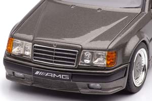 MERCEDES-BENZ 300CE AMG 6.0 W124 (C124) СЕРЫЙ — фото 3