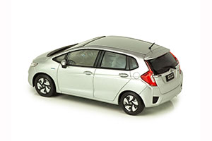 HONDA FIT HYBRID СЕРЕБРИСТЫЙ — фото 6