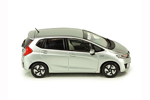 HONDA FIT HYBRID СЕРЕБРИСТЫЙ — фото 7