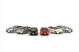TOYOTA PRIUS С ЛЮКОМ ФИОЛЕТОВЫЙ — фото 15