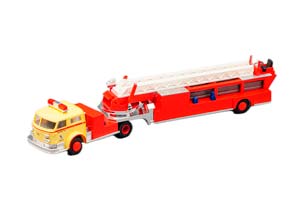 AMERICAN LAFRANCE 900 TILLER LADDER 