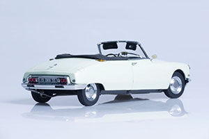 CITROEN DS-19 CABRIO WITH SOFTTOP 1961 LIGHT GREEN — фото 12