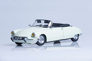CITROEN DS-19 CABRIO WITH SOFTTOP 1961 LIGHT GREEN — фото 11