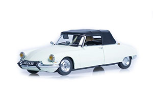CITROEN DS-19 CABRIO WITH SOFTTOP 1961 LIGHT GREEN