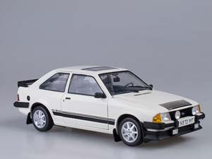 FORD ESCORT RS1600I 1984, WHITE — фото 3